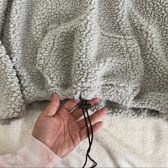 Fuzzy gray half-zip - Picture 3 of 4